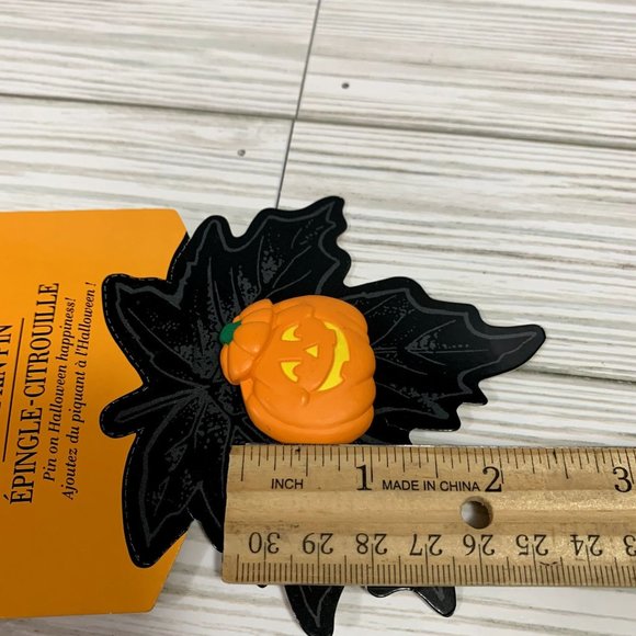Vintage Hallmark Pumpkin Resin Pin New - Picture 4 of 4